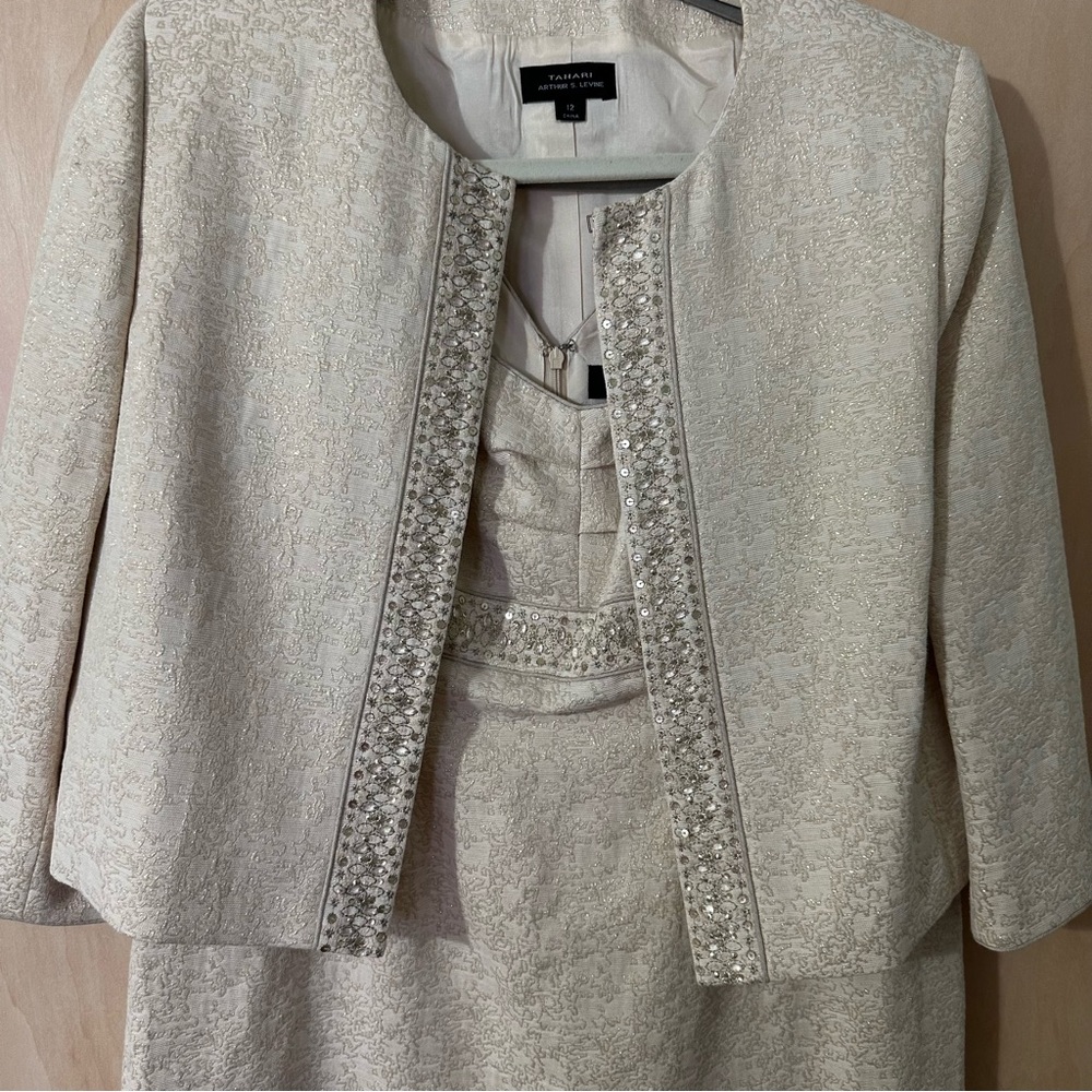 Tahari Mother of the Bride Cream Dress with Jacket - Picture 6 of 13